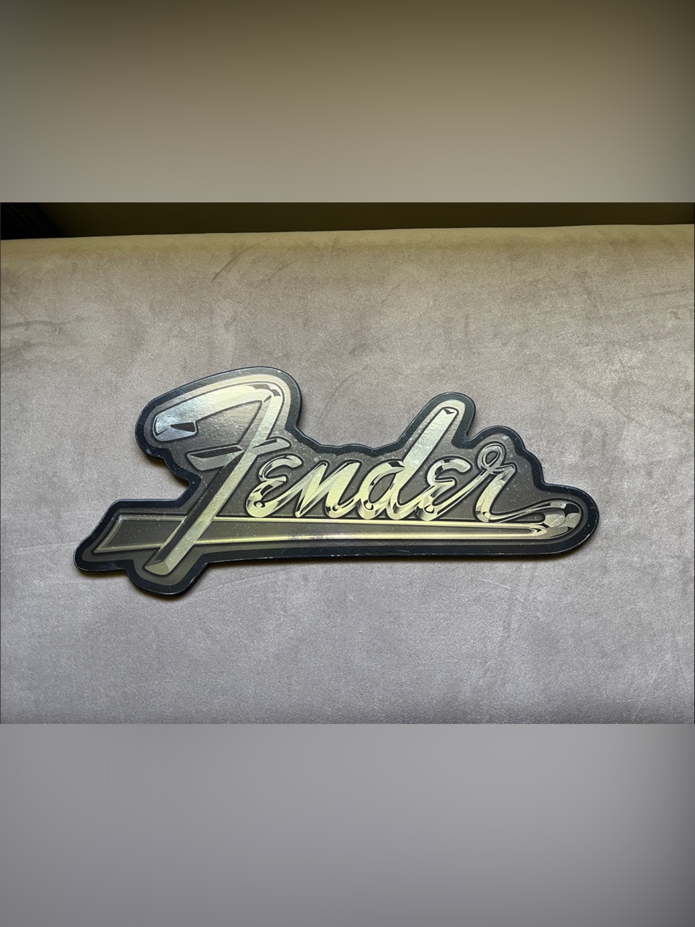 Fender Script Wall Plaque - Picture 3 of 4